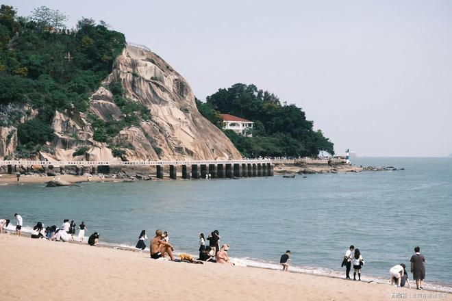 厦门必打卡的景点有哪些？假期厦门5天4晚人均需要多少钱？(图1)